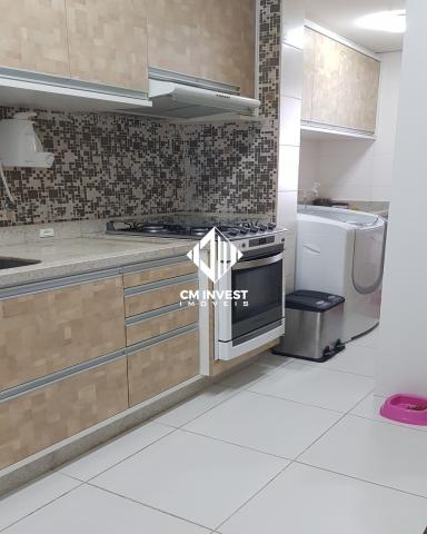 Apto com piscina + 2 vagas + vista mar + mobiliado + excelente localização - Foto 9