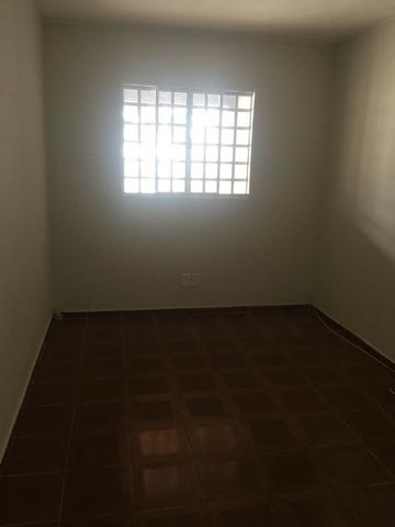 Vendo sobrado na QS 07 com ótima localização, aceitamos financiamento bancário - Foto 5