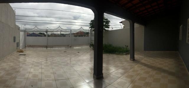 Vendo sobrado na QS 07 com ótima localização, aceitamos financiamento bancário - Foto 15