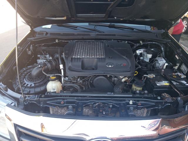 TOYOTA HILUX CD 4×4 AUTOMATICA SRV 2014 Completa - Foto 14