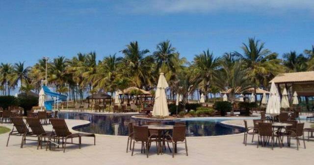 Vendo lote - Estilo resort - com praia privativa - OPORTUNIDADE