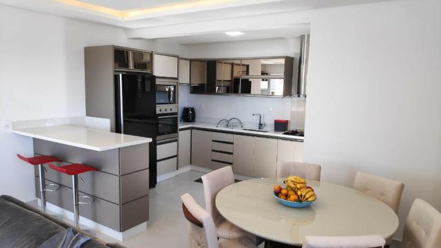 Linda cobertura alto padrão 3dorm 1suite finamente mobiliada 2vagas no centrinho Ingleses - Foto 14