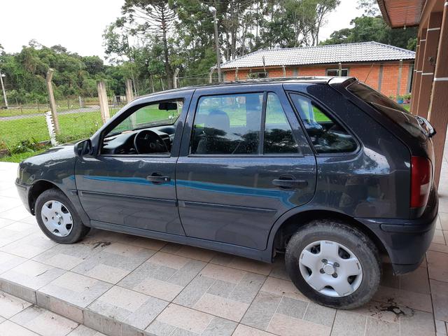 Vendo ou troco Gol mil - Foto 2