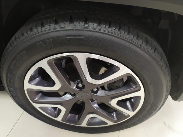 Renegade longitude 1.8 4×2 flex 16v aut - Foto 17