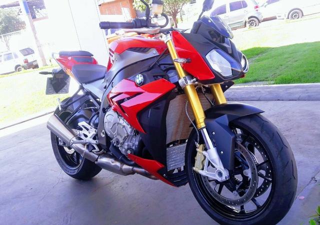 BMW s1000R