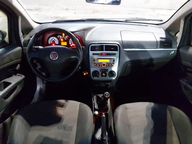 Fiat/ Punto Attractive 1.4 2011 Completa Sem Detalhes - Foto 2