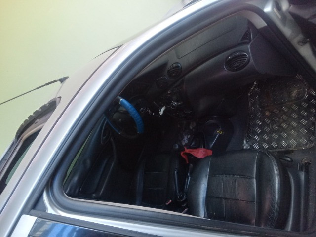 Ford focus 2003 completo com teto solar - Foto 8