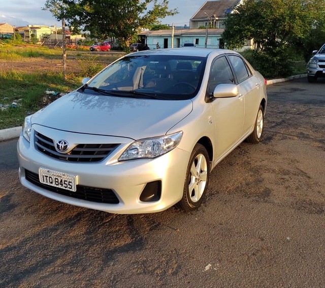 COROLLA GLI 2013