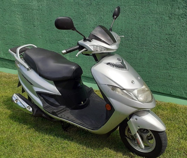 MOTO SUZUKI BURGMAN 125 BAIXA KM