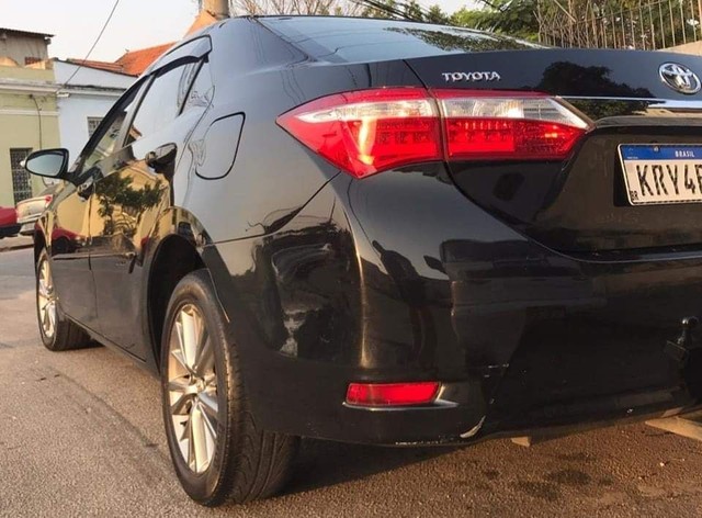TOYOTA COROLA XEI 2017