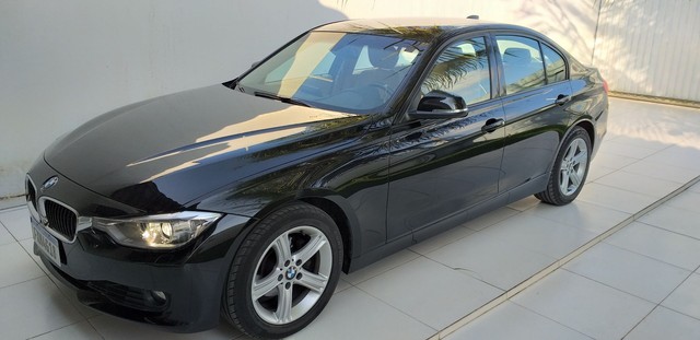 VENDO BMW 320I EXTRA COM APENAS 44 MIL KM ROSADOS