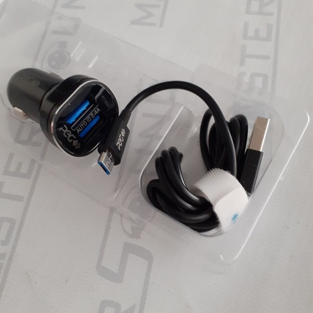 Kit carregador veicular. Com duas entradas usb , cabo com entrada V8. Novo. - Foto 2