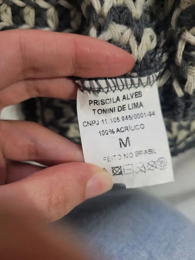  Blusa de crochê cinza - Foto 2