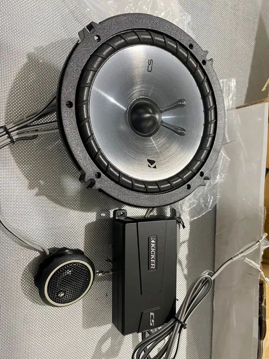 Auto falante KICKER 2 vias 6.5 polegadas novo 100 W RMS  - Foto 4