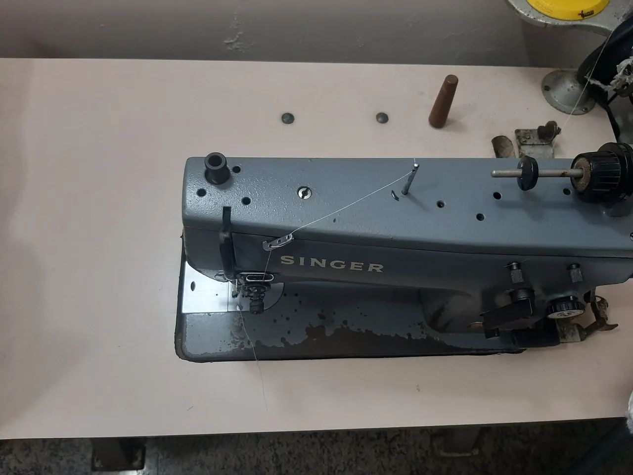 Maquina de costura Singer Industrial - Foto 6