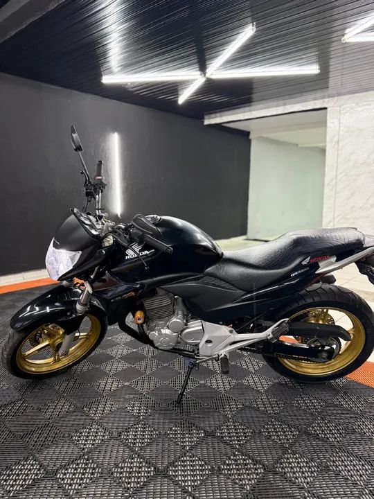Honda CB300 2015 - Preço Imperdível!