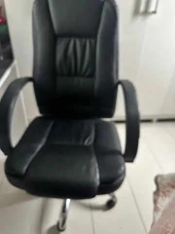 Vendo cadeira nova R$740,00