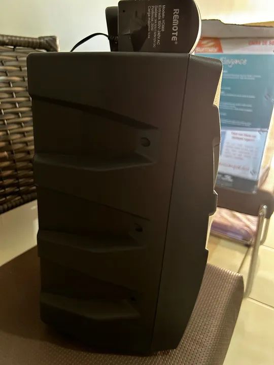 Caixa de Som Bluetooth com Luzes LED - Foto 4