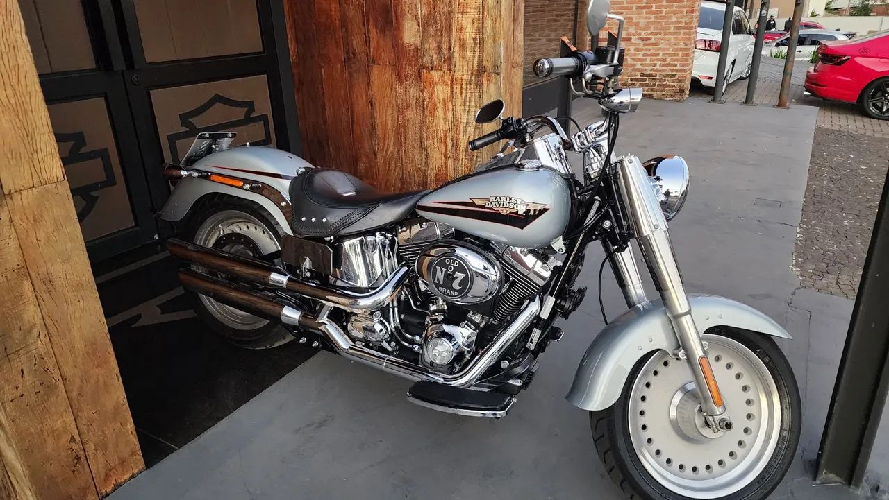 Harley davidson fat boy 2010 extra com trocas de maior valor  - Foto 3