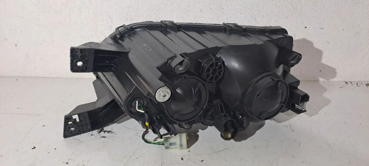 Farol Kwid 2022/2024 lado direito COM DETALHE  - Foto 6