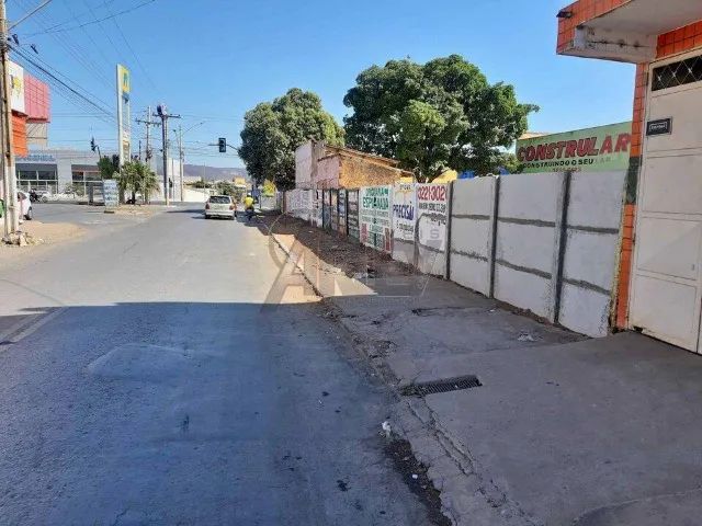 Vendo ou Alugo este Imóvel Comercial no bairro Esplanada