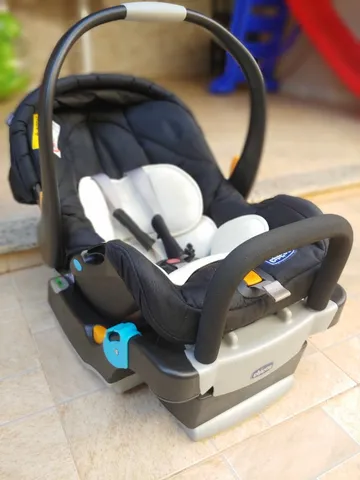 Cadeirinha para Auto Bebê Conforto Chicco Kaily Com Base para Carro 0+  Meses Recém Nascido 0 a 13kg Grupo 0+ Preto Capota UV50+