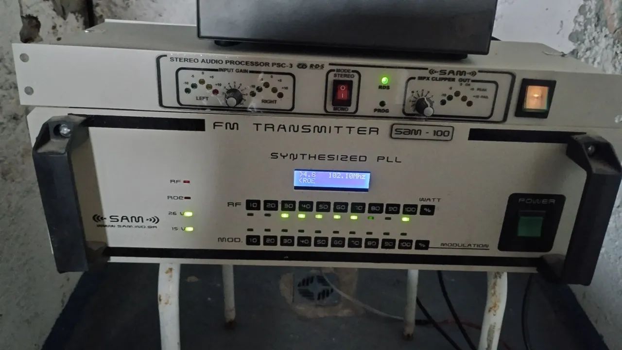 Transmissor FM Stereo 100W - Antena 40m - Novo! - Foto 3