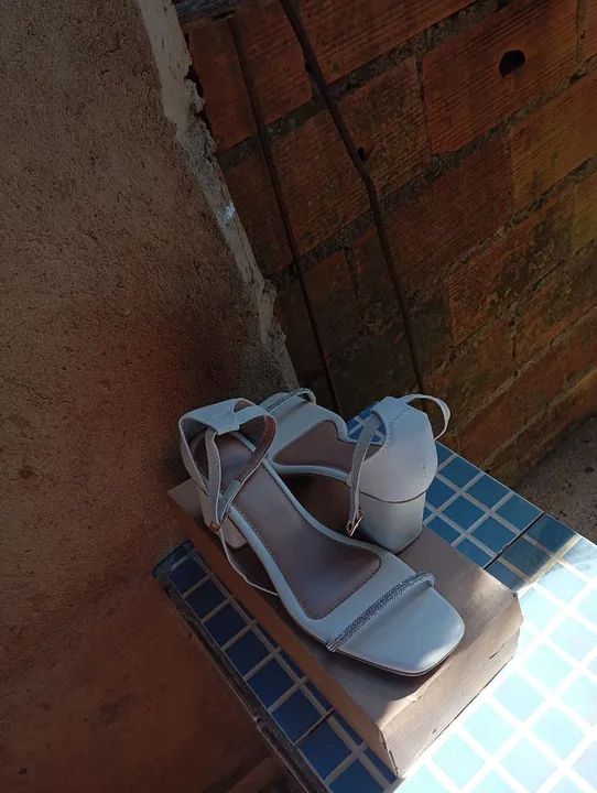 Salto com strass - Foto 2