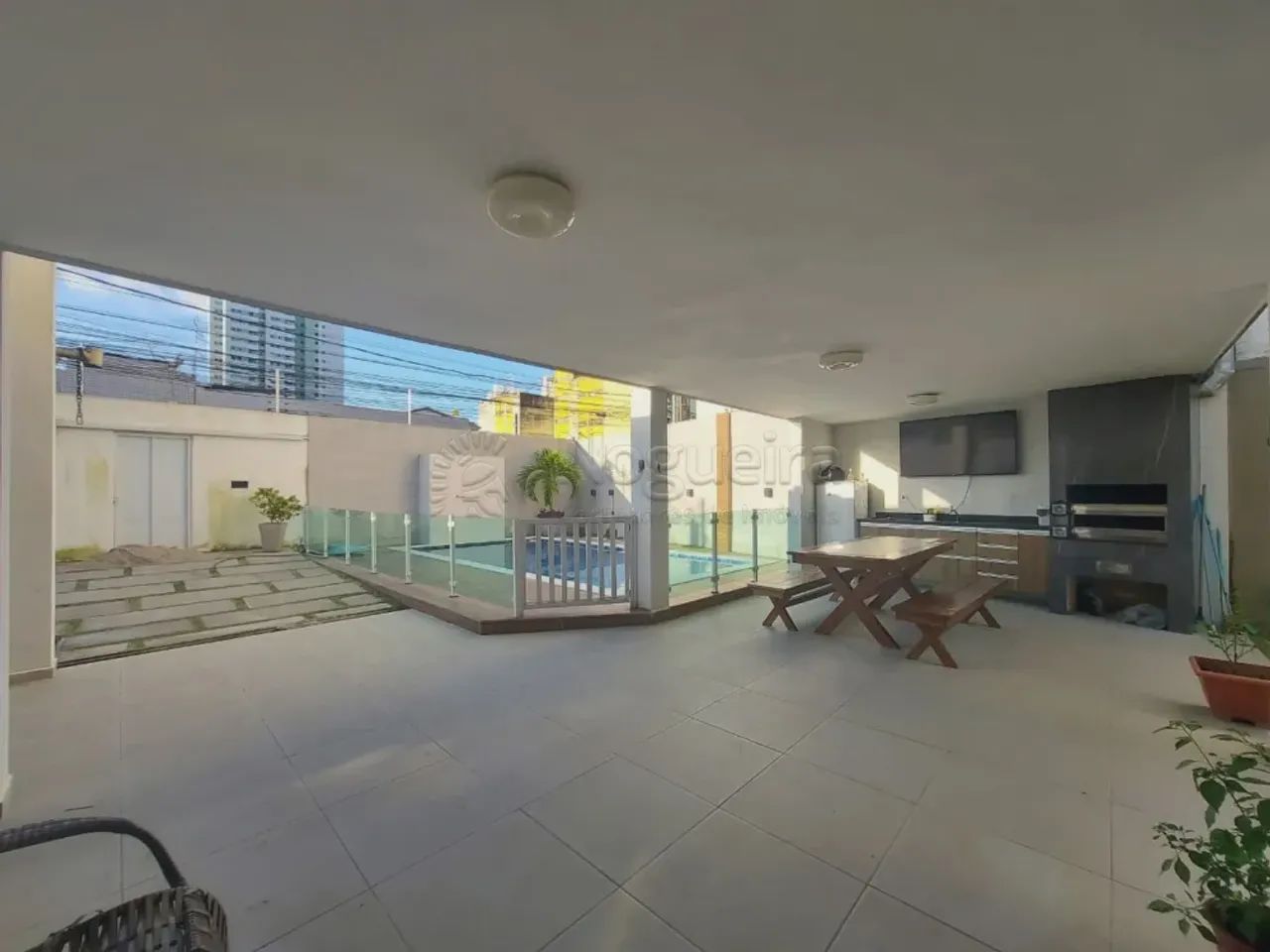 Casa Ampla com Piscina Privativa em Piedade  Localização Privilegiada! - Foto 2