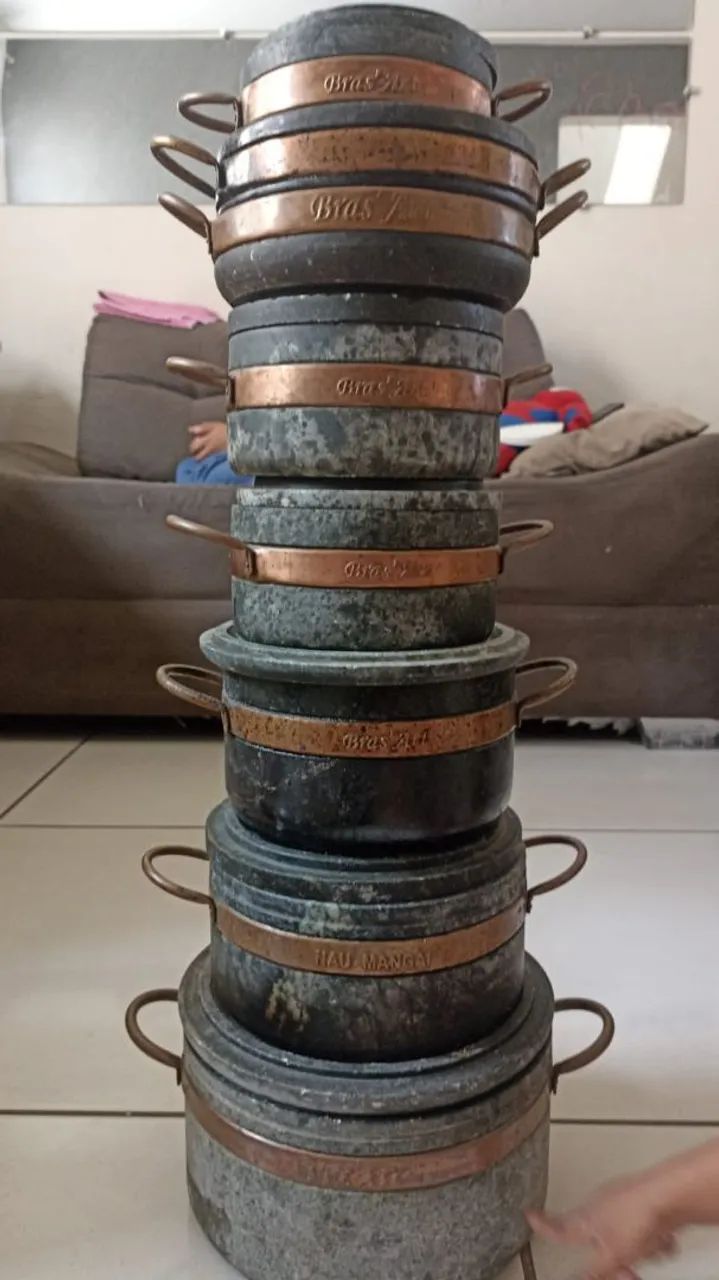 Panela de pedra 64305327923971120