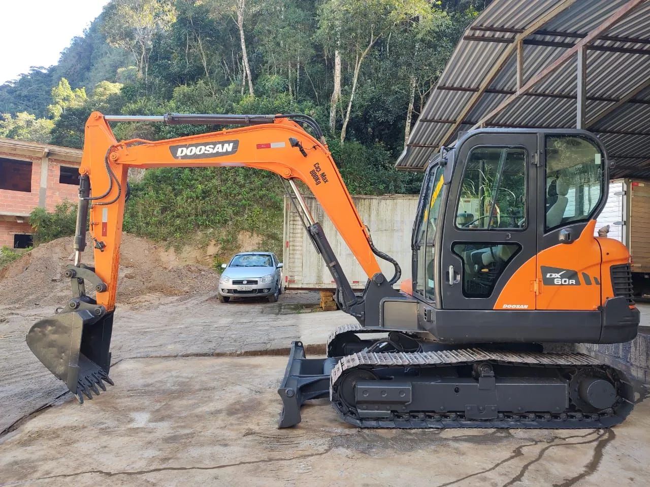 Mini Escavadeira Doosan ano 2018 DX60R