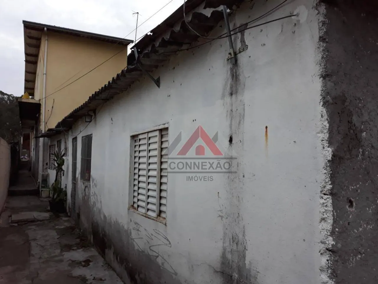 4 Casinhas Locadas para renda com 1 dormitório, sala ,cozinha, wc à venda, 200 m² por R$ 2
