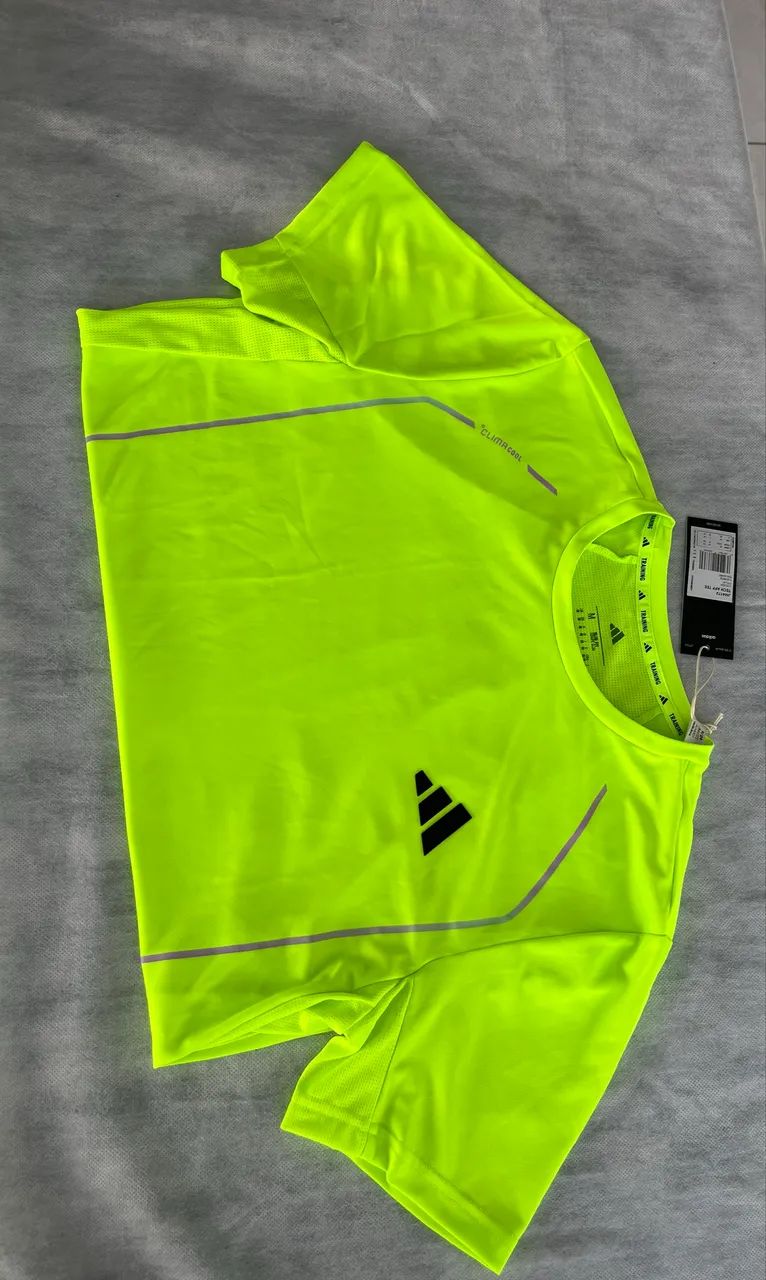 Camiseta Adidas Tech Apparel Original - Nova - M