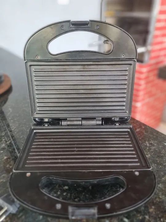 Sanduicheira Elétrica e Bistequeira Tramontina