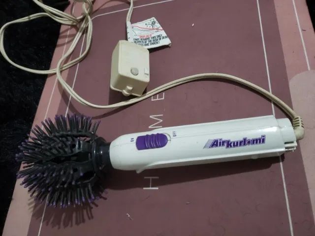 escova  secadora  de cabelo elétrica windmere air kuri vintage - Foto 3