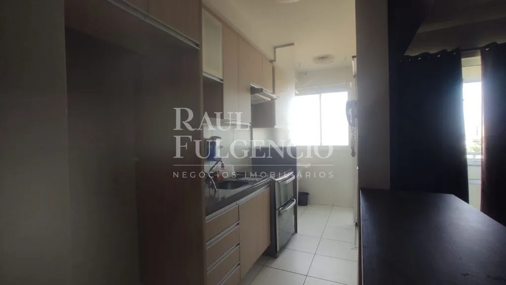 Apartamento para Locação com 3 Quartos, Ar Condicionado e Andar Alto, e 2 vagas de garagem