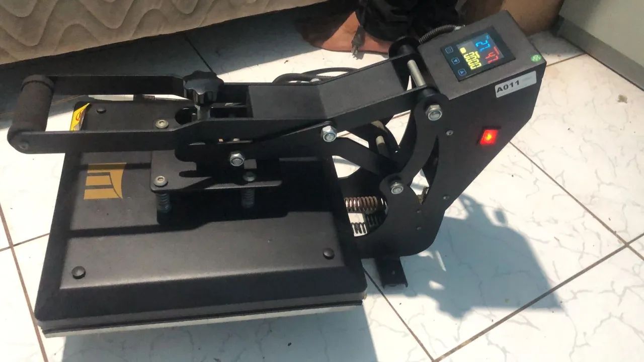 Máquina de Estampar: Qualidade e Precisão - Foto 2