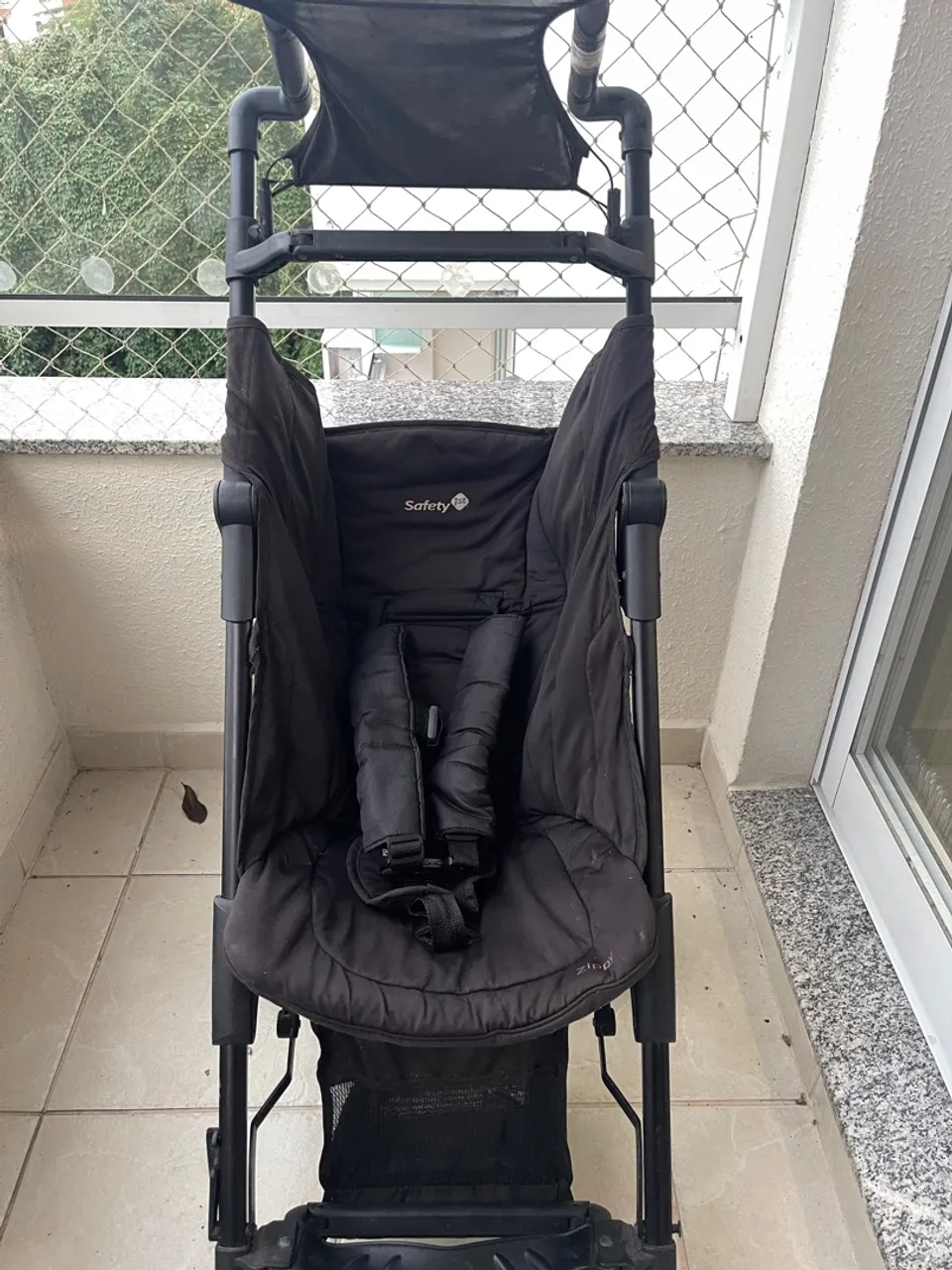 Carrinho de Bebê Safety 1st
