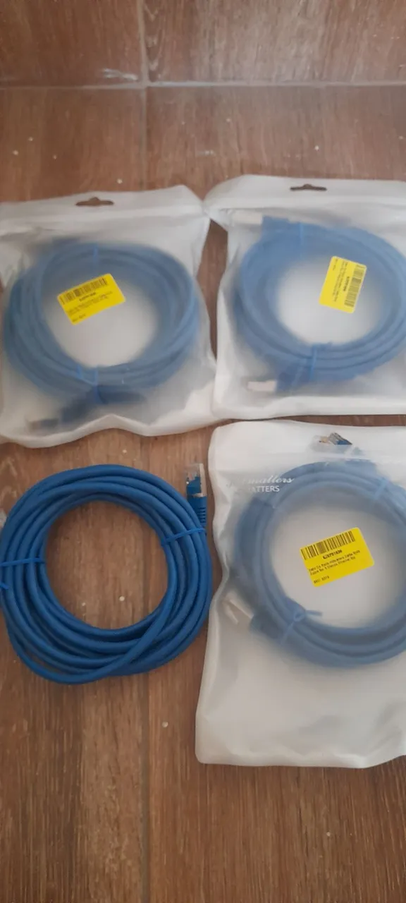 Cabos de Rede Ethernet Azul - Novos e Lacrados