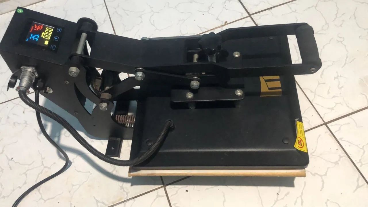 Máquina de Estampar: Qualidade e Precisão - Foto 4