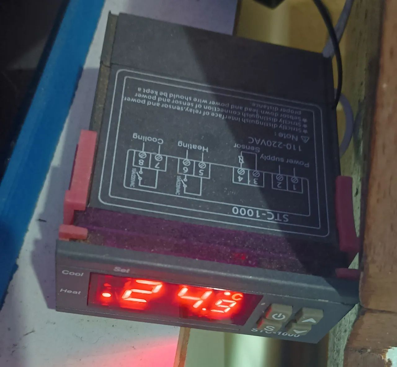 Aquário completo com decoração e iluminação - Foto 4