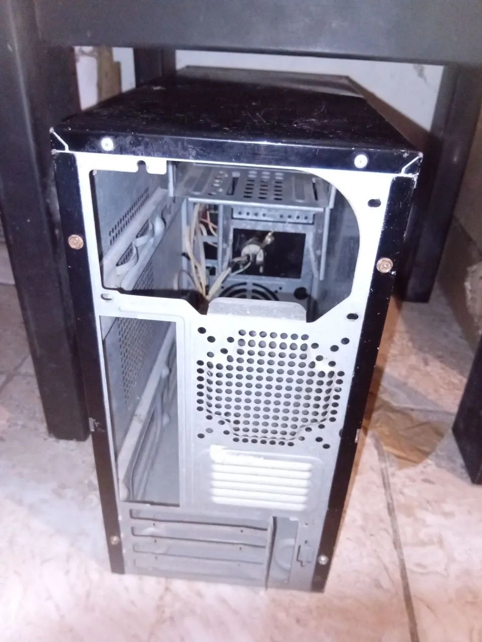 Gabinete básico usado - Foto 2