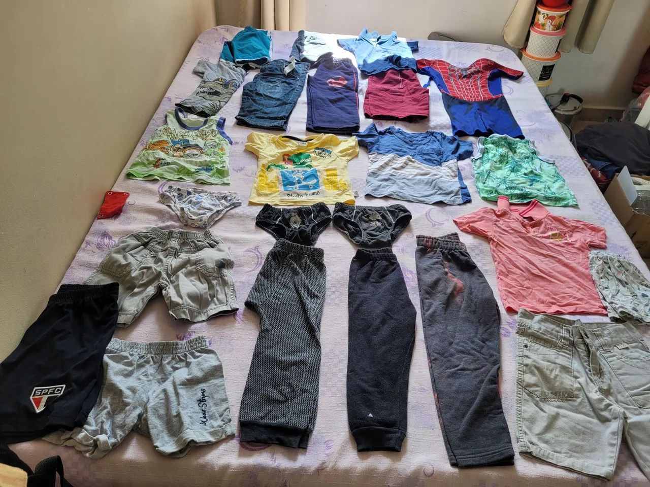 Lote de roupas para menino - várias peças