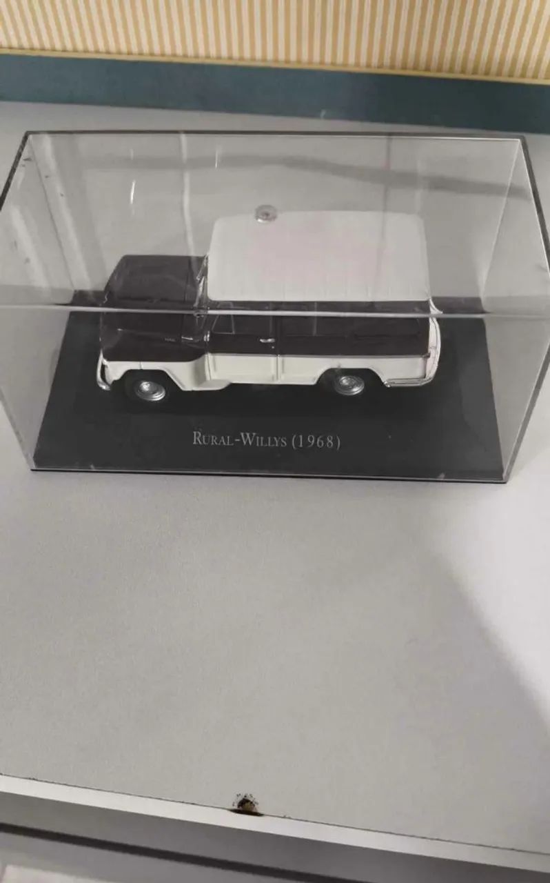 Ford Landau 1980 - Miniatura em caixa de acrílico - Foto 5