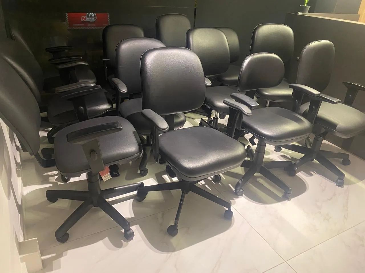 CADEIRAS DE ESCRITÓRIO