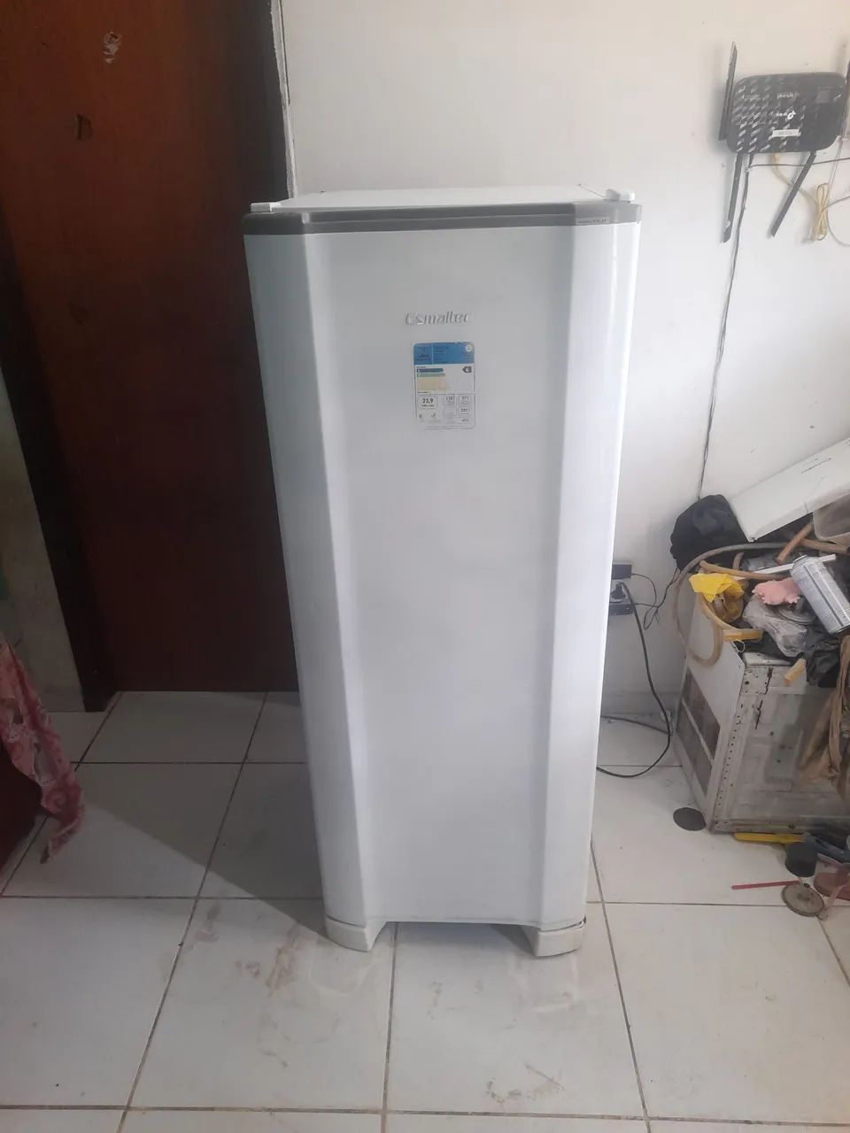 Vende-se geladeira Esmaltec 