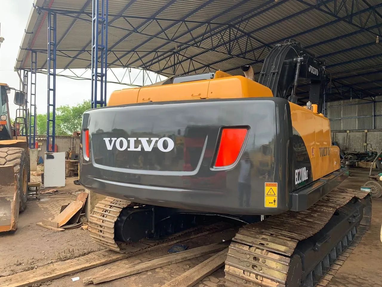 Volvo EC210BLC ano 2014 - Foto 3