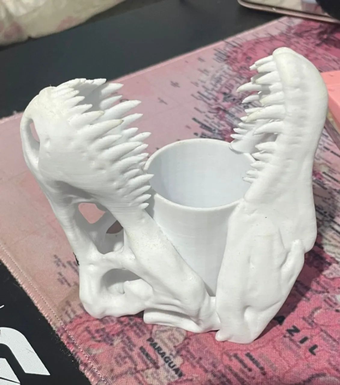 porta-canetas decorativo de dinossauro mandíbula aberta - Foto 3