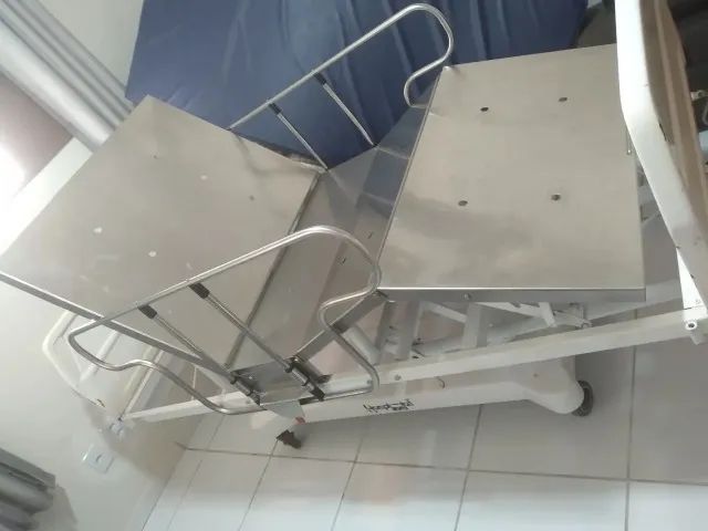 Cama Hospitalar regulável