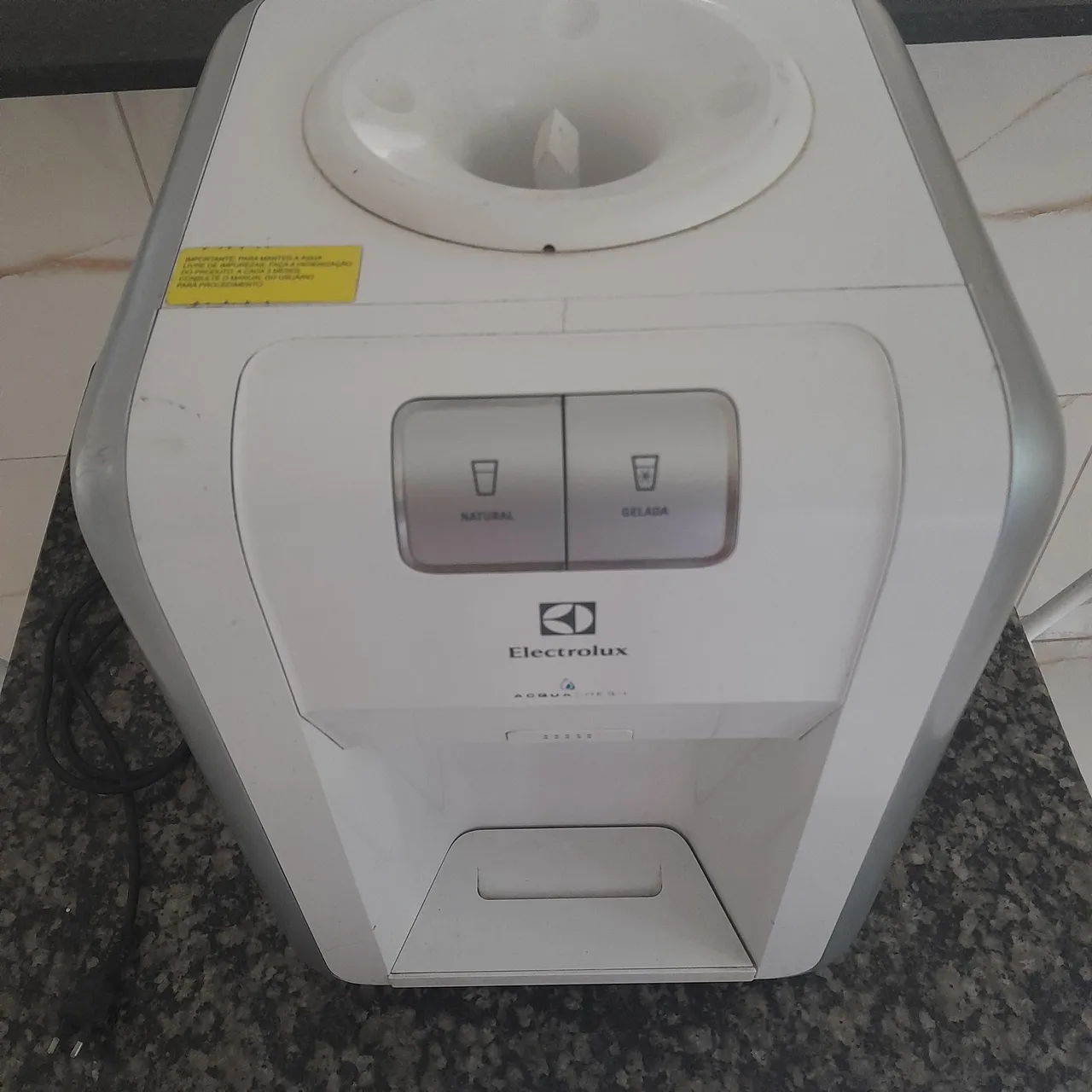 Bebedouro Electrolux Aqua 4 em 1 - Água Natural e Gelada